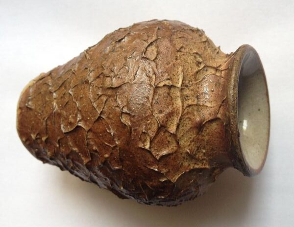 Váza keramická Vázička značka Kera BEN Klikov v.11cm