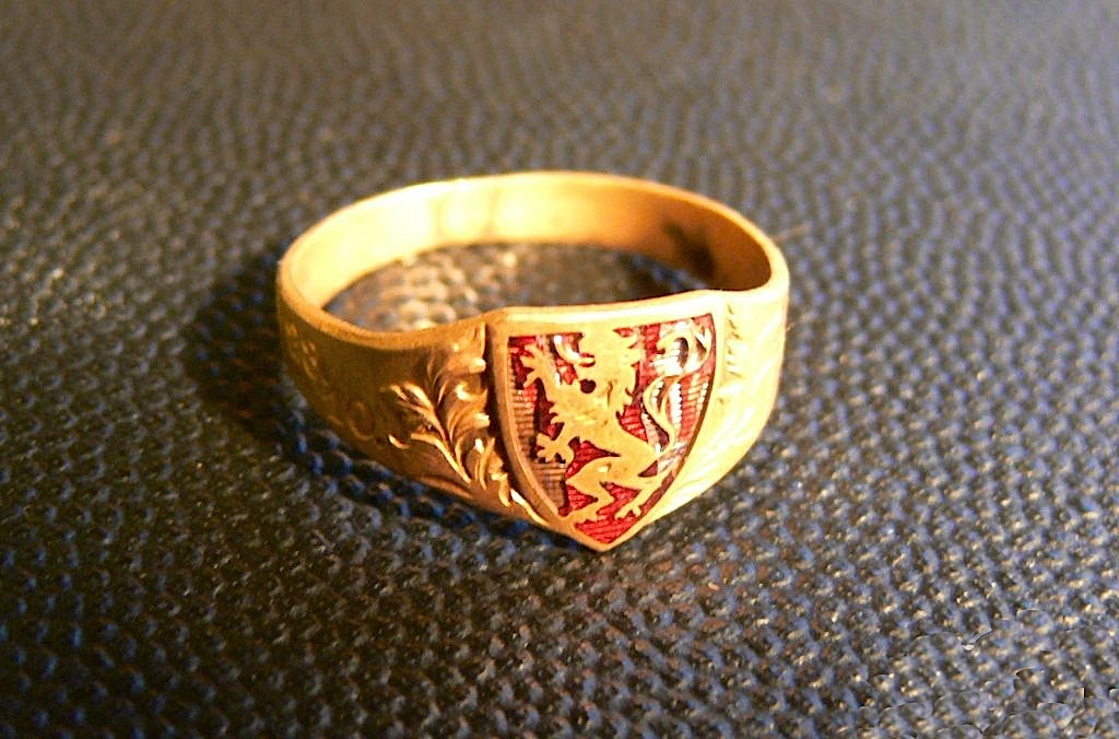 Legionářský prsten - Červený smalt poškozen